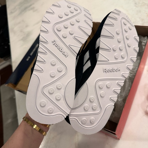 ⭕️SOLD⭕️New !! Reebox Classic Nylon shoes - Picture 3 of 6